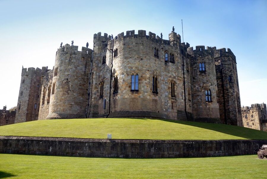 Alnwick Castle and Scottish Borders Tour from Edinburgh - Timing, route flow, and how to make it feel worth it