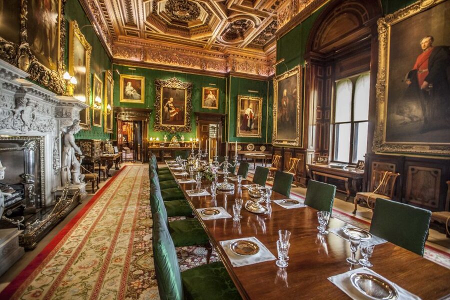 Alnwick Castle and Scottish Borders Tour from Edinburgh - FAQ