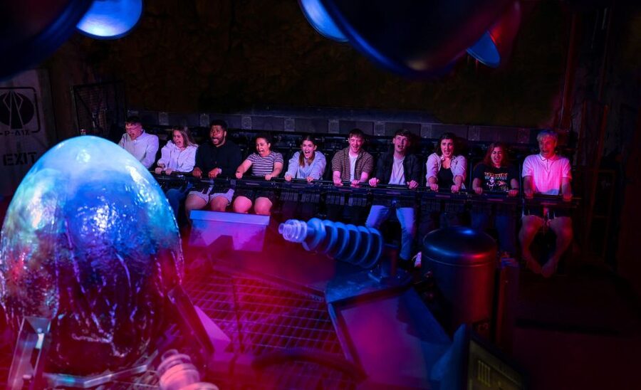 Alton Towers Resort: Entrance Ticket - Where shows and downtime fit into your schedule