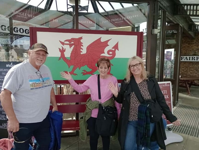 Anglesey: Full-Day Tour with Lunch from Llandudno and Conwy - Beaumaris: Castle Area, Shops, and Seafront Time