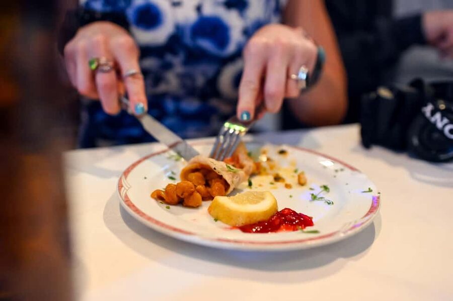 Authentic East London Indian Food Tour with 6+ Tastings - Drinks pairing: beer, wine, or soft drinks with spice