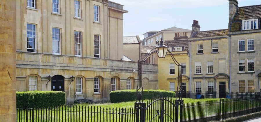 Bath : 2 Hour Historic Walking Tour With An App - Pulteney Bridge and Great Pulteney Street: A Palladian Photo Stop With City Energy