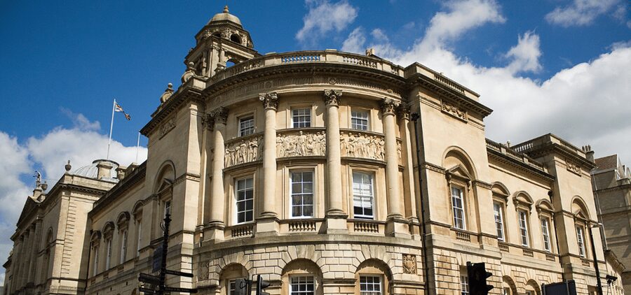 Bath : 2 Hour Historic Walking Tour With An App - Getting Started: Why the Right App and Wi-Fi Matter