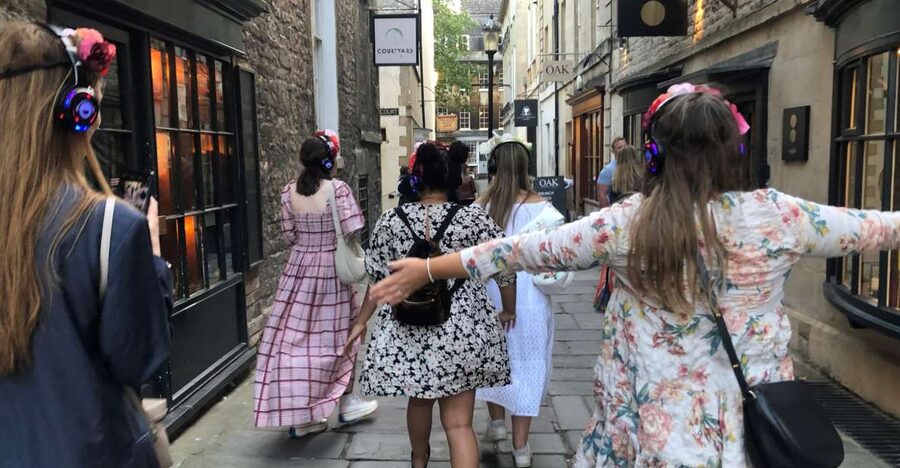Bath: Bridgerton Filming Locations Walking Tour with Music - Who this tour fits best