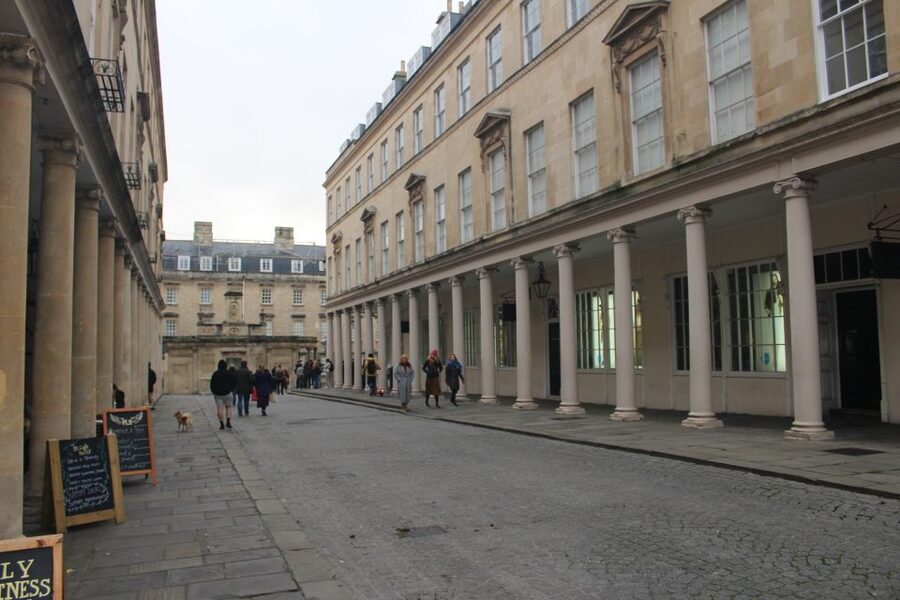 Bath: Bridgerton Filming Locations Walking Tour with Music - Price and value: $22 for a guided themed walk that doesn’t skimp