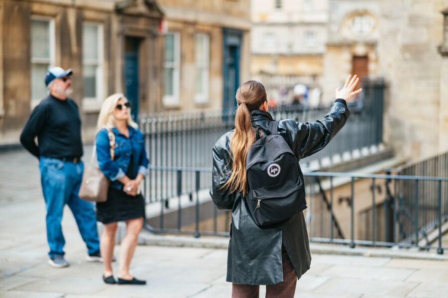 Bath: City Walking Tour with Optional Roman Baths Entry - Bath Abbey: what to look for before you take a photo