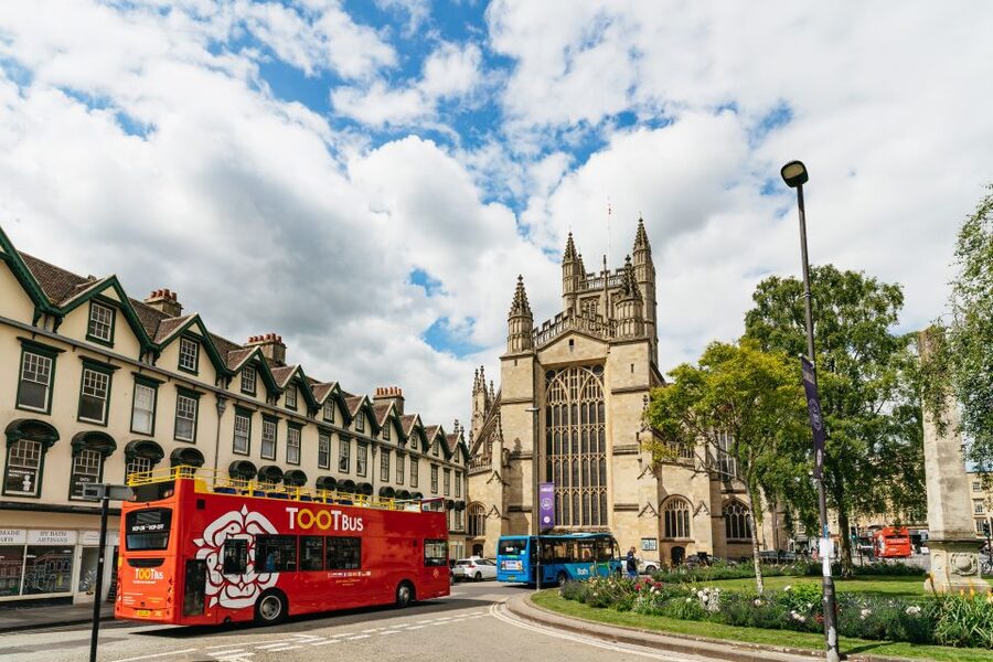 Bath: City Walking Tour with Optional Roman Baths Entry - How long should you plan for? The walking tour ends, but the day can stretch