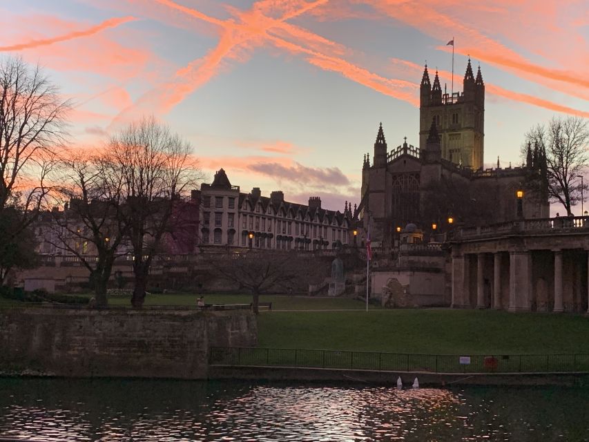 Bath: Walking Tour of Bath and Guided Tour of Bath Abbey - A tight, smart way to understand Bath in 150 minutes