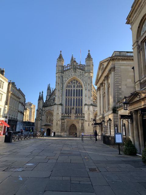 Bath: Walking Tour of Bath and Guided Tour of Bath Abbey - Georgian Bath highlights: Pulteney Bridge to Royal Crescent to The Circus
