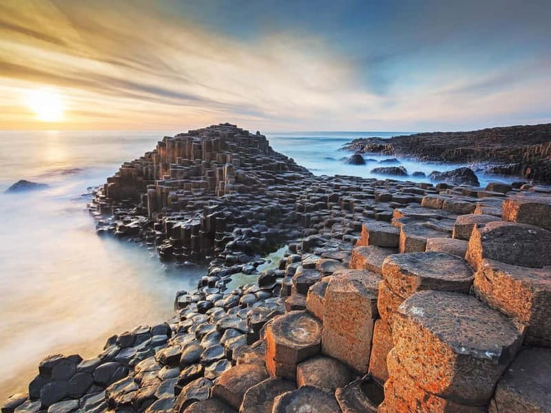 Belfast: Giant's Causeway Tour and 2-Day Open Top-Bus Tour - Carrick-a-Rede Viewpoint: Dramatic Photos, No Rope Bridge Included
