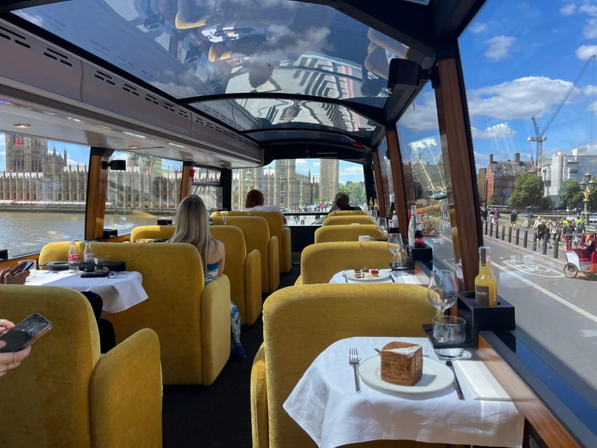 Best of London by LE GRAND - London's Luxury Bus Tour - Wellington Arch and Hyde Park: The Early Look at London’s Grandeur