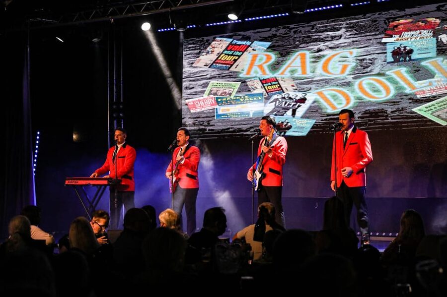 Blackpool: The Jersey Beats - Oh What A Nite! Music Show - The cast brings the Four Seasons story to life