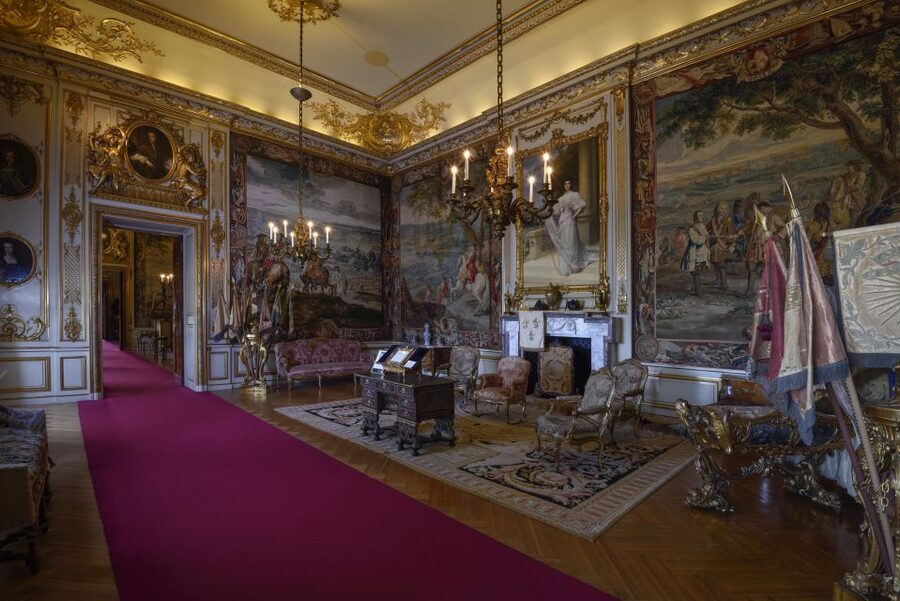 Blenheim Palace Admission Ticket - Capability Brown Parkland: Lake Views, Cascades, and Big Walks