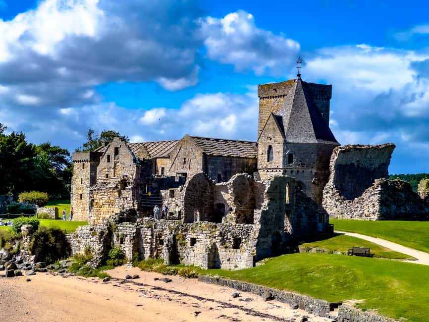 Boat trip and guided tour to Inchcolm Island - Maid of the Forth on the Firth of Forth, bridges and wildlife from deck level