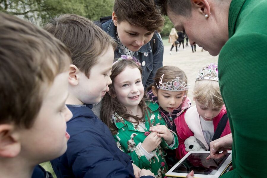 Bobbies, Corgis and the 7 Lions - Horse Guards Parade and the Big Ben chime moment