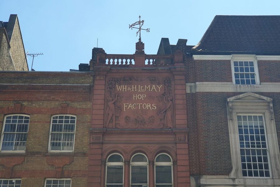 Booze, Brothels & the Bard: London's Bawdy Borough - Winchester Palace remains and Southwark Cathedral: power before the gossip