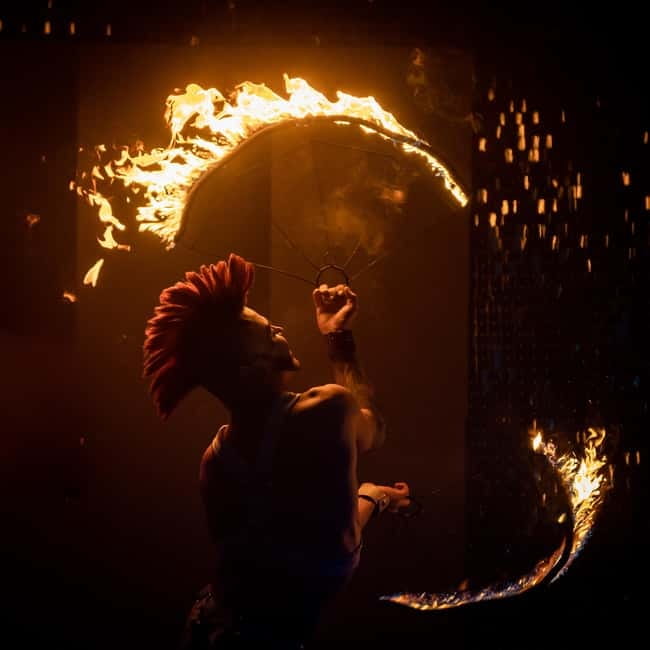 Brighton: Cabaret Carousel Show Ticket - Meal and drink reality: course dinner, brunch add-ons, and pacing