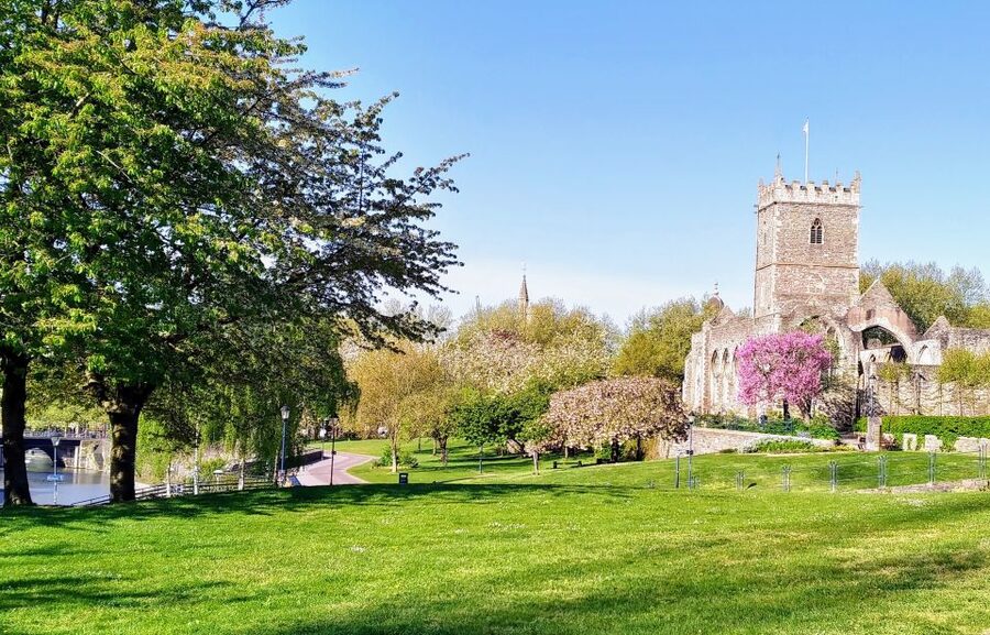 Bristol: Self-Guided Sightseeing Audio Tour - A practical way to see Bristol in one go
