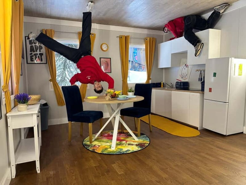 Bristol: Upside Down House Entry Ticket - Practical rules that affect your comfort
