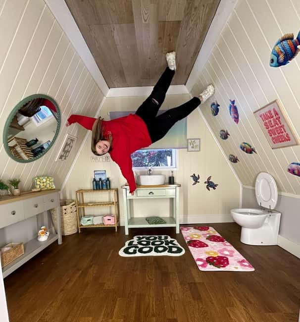 Bristol: Upside Down House Entry Ticket - Finding your way in, and the check-in that keeps things smooth