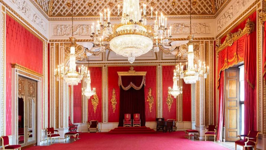 Buckingham Palace State Rooms Entry & Royal London Audio App - Key highlights worth your attention