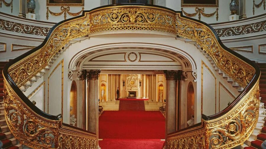 Buckingham Palace State Rooms Entry & Royal London Audio App - Getting in: e-ticket, QR code, and the security reality
