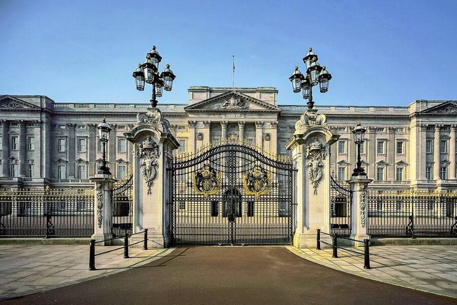 Buckingham Palace: The State Rooms Entrance Ticket - How the Ticket Fits Real London Days (Timing and Pacing)