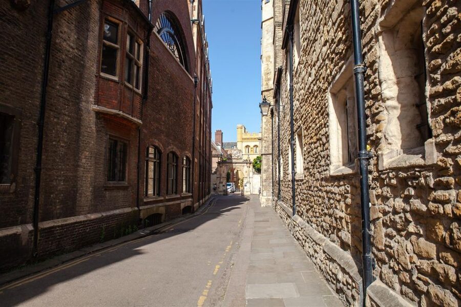 Cambridge: 2-Hour Private University Walking Tour - The 2-hour timeline that helps you see Cambridge faster