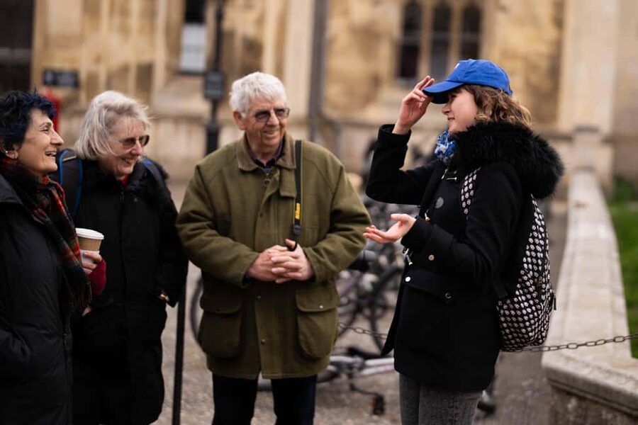 Cambridge: Alumni-Led Tour with King's College and Punt Tour - Key points that make this Cambridge walk and punt worth it
