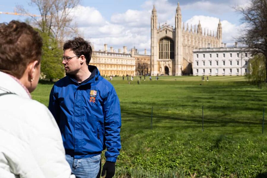 Cambridge: Alumni-Led Tour with King's College and Punt Tour - Starting at King’s College: your guide, your bearings, your timing