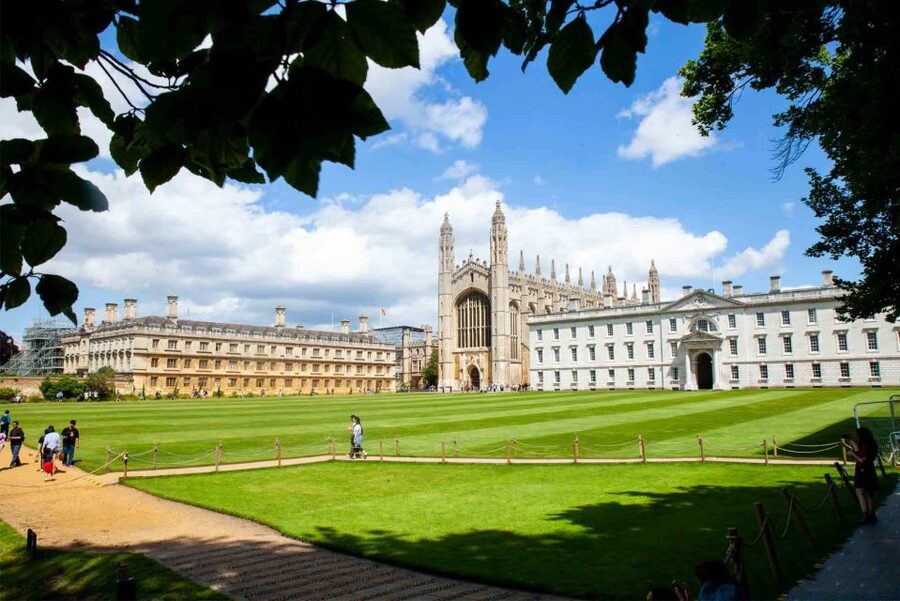 Cambridge: University Alumni Tour with Kings College Option - Who This Tour Fits Best