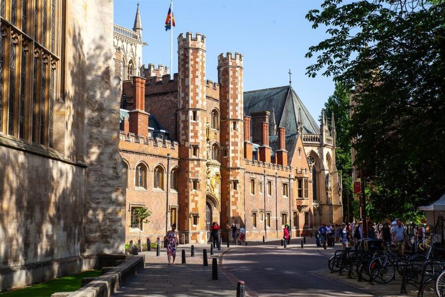 Cambridge: University Alumni Tour with Kings College Option - Why This Cambridge Alumni Tour Feels More Like Student Life Than Tourism