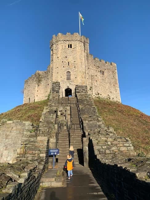 Cardiff: City Highlights Guided Walking Tour - Quick hits before you step off