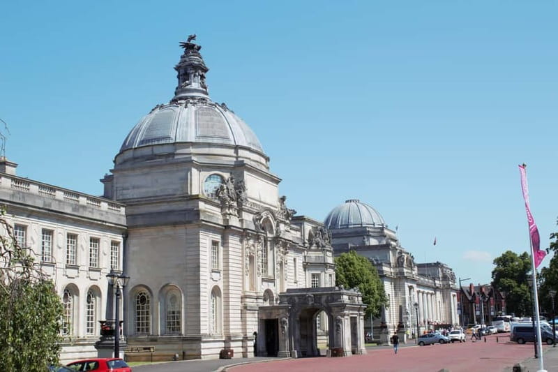 Cardiff: Doctor Who Walking Tour - Following the coal-export story of Cardiff while you look for TV locations
