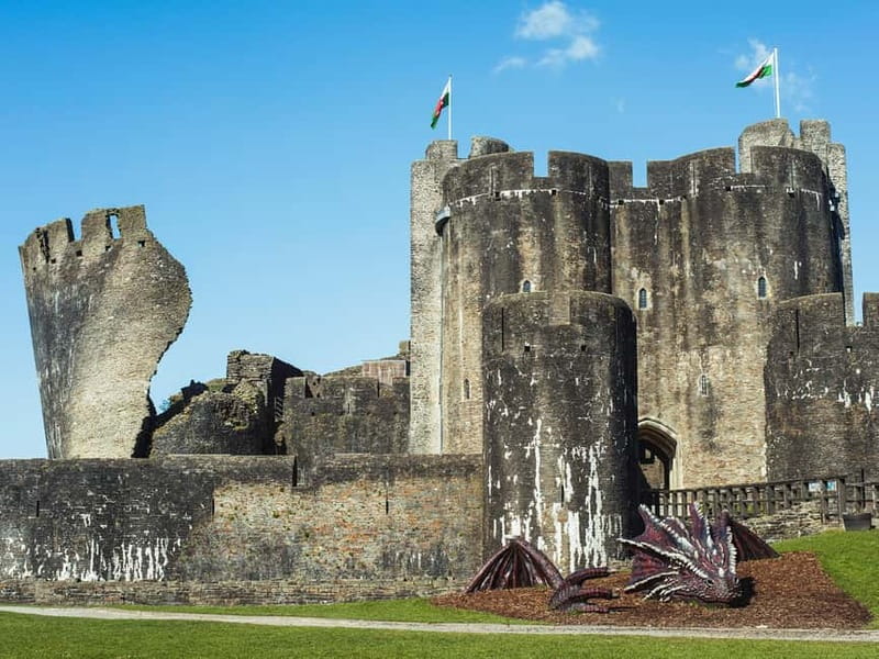 Cardiff: Welsh Castles, Mountains & Steam Railway Day Tour - From Eglwys Dewi Sant to Cardiff Castle, in One Smooth Start