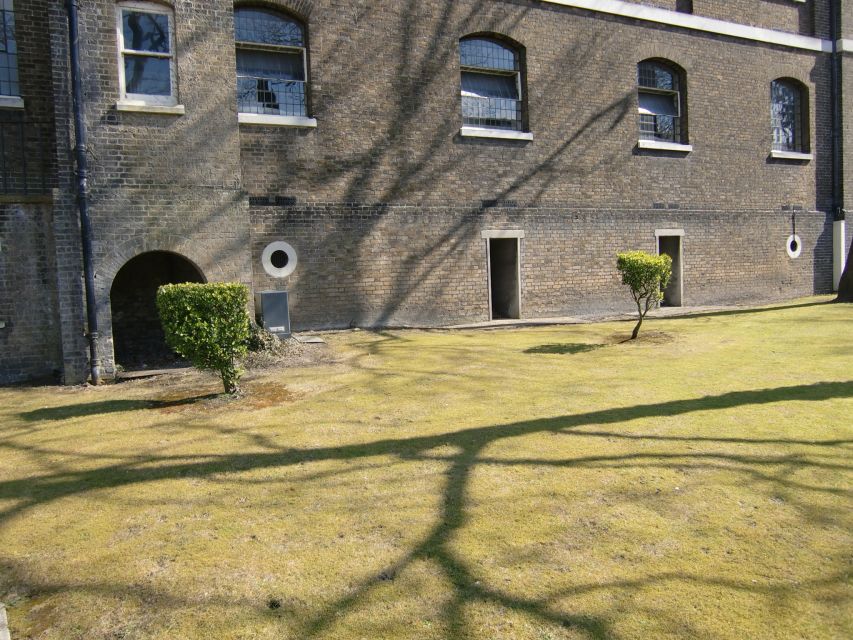 Chatham Historic Dockyard: Call the Midwife Tour - Who This Tour Is Best For (and Who Might Skip It)