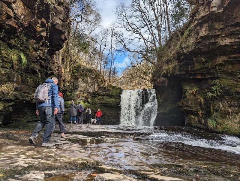 Day Hike: The Eight Waterfalls Of The Brecon Beacons - The 15 km Circular Route, and How the Waterfall Stops Really Work