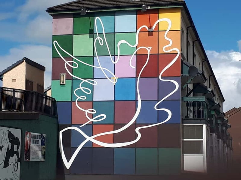 Derry: Bloody Sunday and Bogside Murals Walking Tour - The Civil Rights story you hear before you see the murals