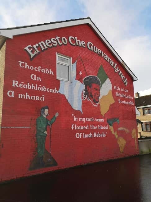 Derry City: The Bloody Sunday Story Walking Tour - Practical pacing: 1.5 hours, street crossings, and what to wear