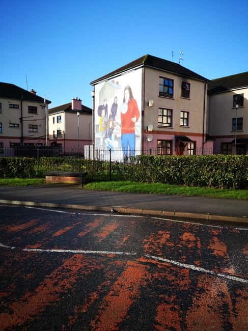 Derry City: The Bloody Sunday Story Walking Tour - Should you book this Bloody Sunday story walking tour?