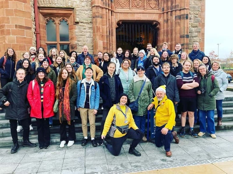 Derry: McCrossan’s Public Walking Tour of the Historic City - Walking the walls: the landmarks you’ll actually remember
