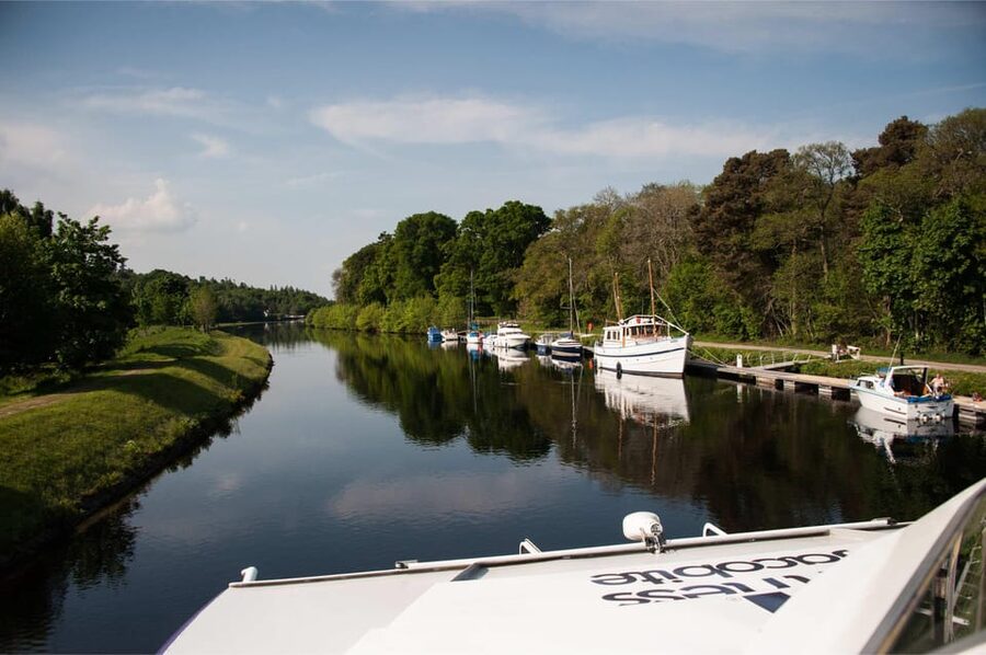 Dochgarroch: Caledonian Canal and Loch Ness 50min Cruise - Practical tips for getting there and dressing right