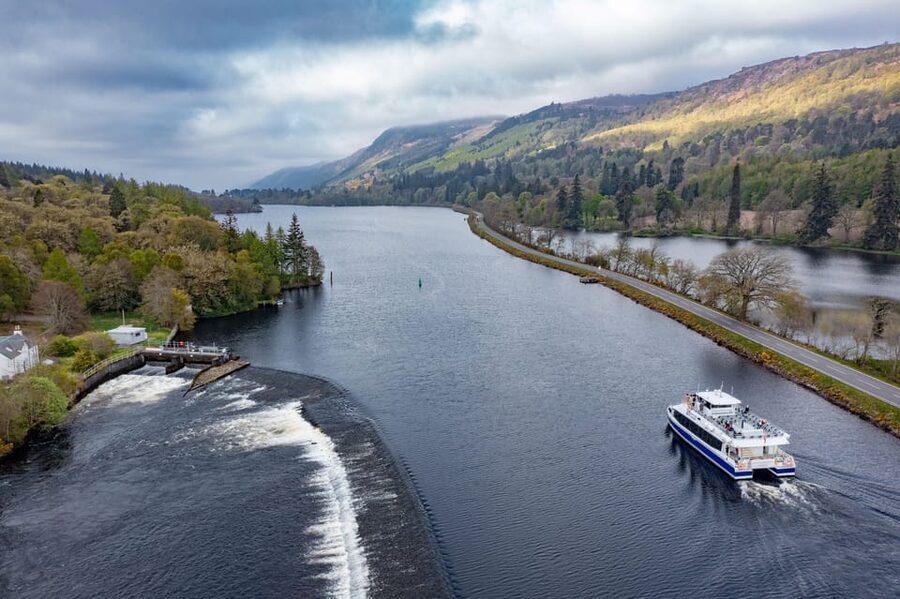 Dochgarroch: Caledonian Canal and Loch Ness 50min Cruise - Caledonian Canal: Thomas Telford’s Working Waterway