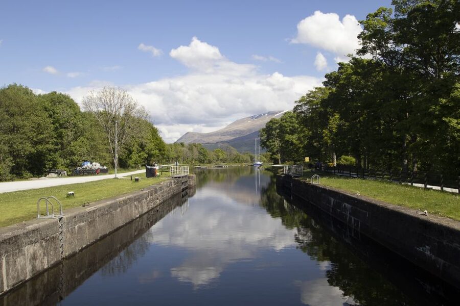 Dochgarroch: Loch Ness and Caledonian Canal 2-Hour Cruise - Onboard Guide Style: Funny, Local, and Built for Real Listening