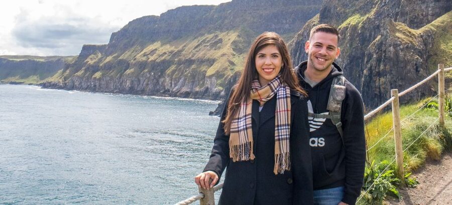 Dublin: Giants Causeway, Dark Hedges, Dunluce & Belfast Tour - A full-day Northern Ireland circuit that starts early from Dublin