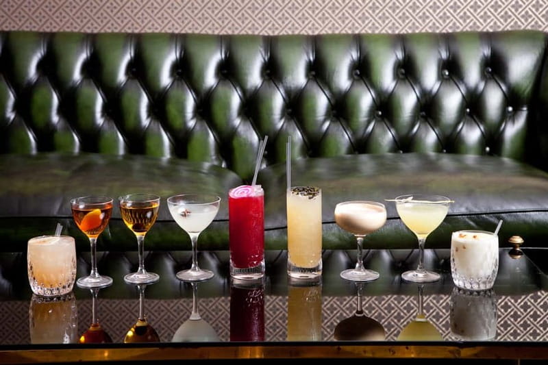 Eating London: Twilight Soho VIP Food & Drinks Tour - Starting at Spice of Life, Then Let Soho Set the Mood