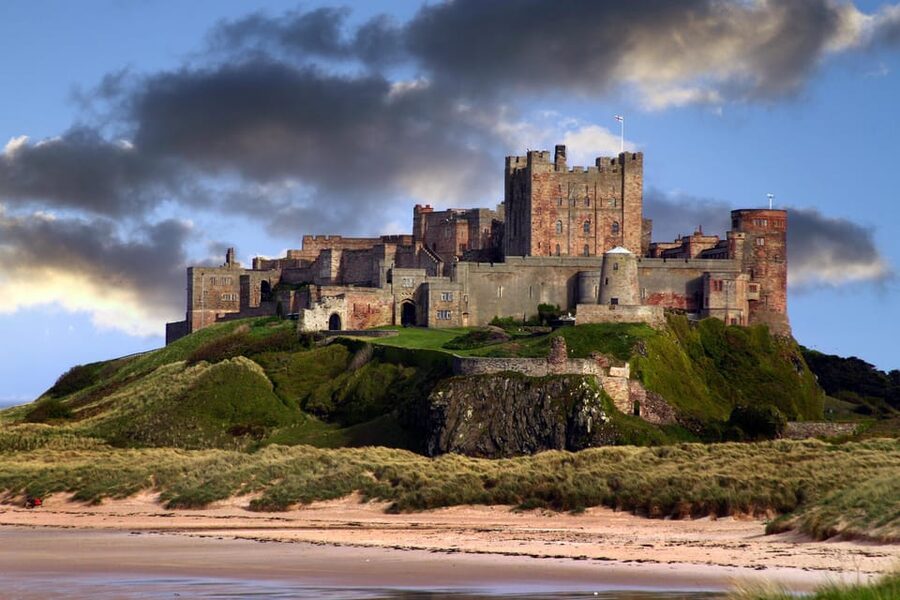 Edinburgh: Bamburgh Castle, Northumberland and Alnwick Trip - Alnwick in winter: a market town pause and a film-location bonus
