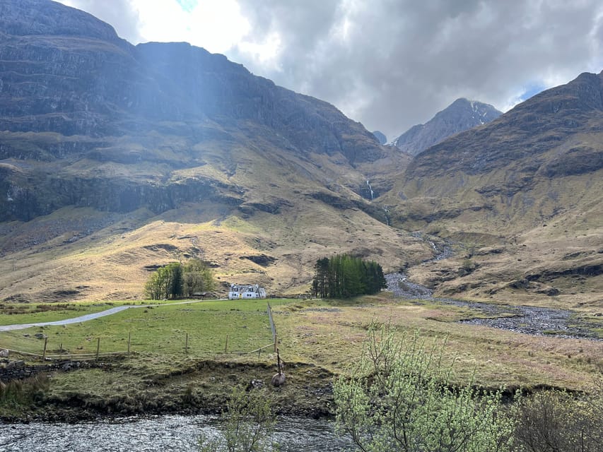 Edinburgh: Glenfinnan Viaduct, Glencoe & Fort William - Glenfinnan Viaduct and Loch Shiel, the walking viewpoint that steals the show
