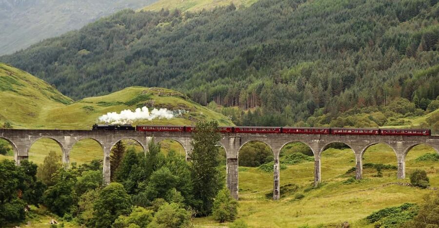 Edinburgh: Glenfinnan Viaduct, Glencoe & Fort William - Jacobite Steam Train timing, and what you can and cannot do