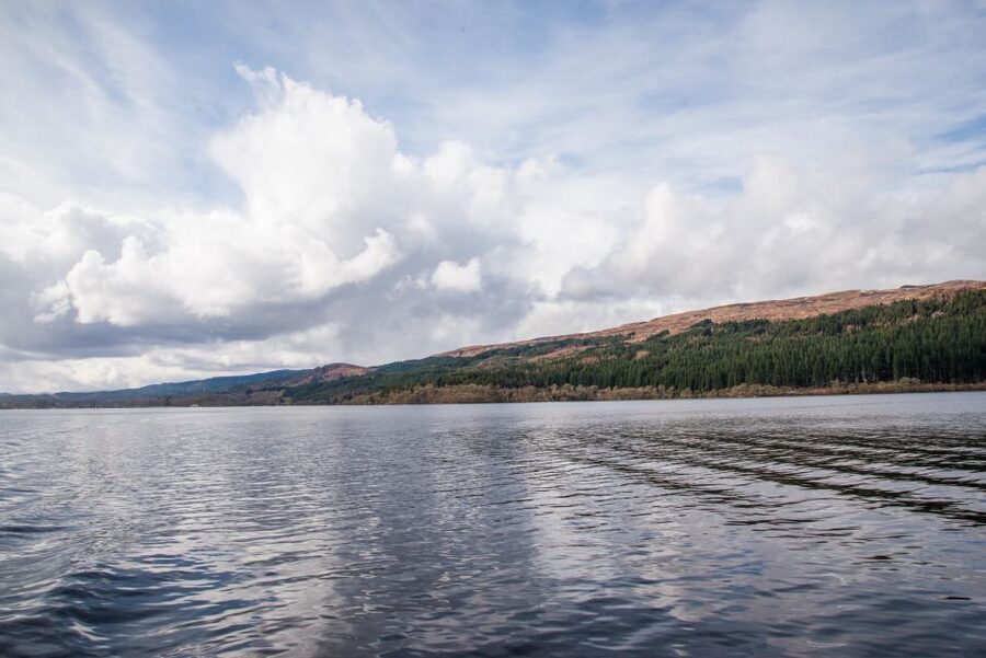 Edinburgh: Loch Ness, Glencoe, and Highlands Day Tour - Getting out of Edinburgh: Stirling Castle, moorland roads, and the mood shift